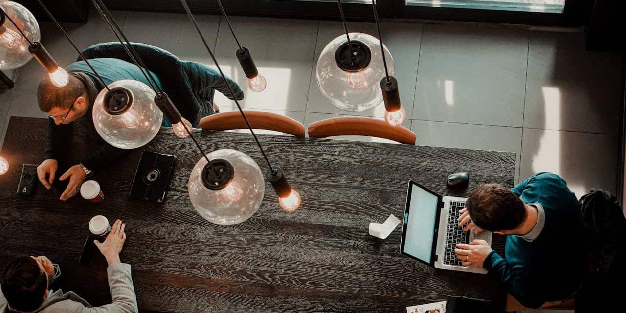 Checklist for setting SMART goals in a professional setting